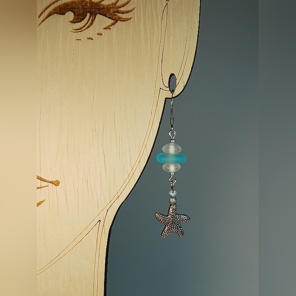 HAND CRAFTED Coastal Turquoise Aqua Beach Glass Silver Starfish Dangle Earrings - Picture 5 of 6
